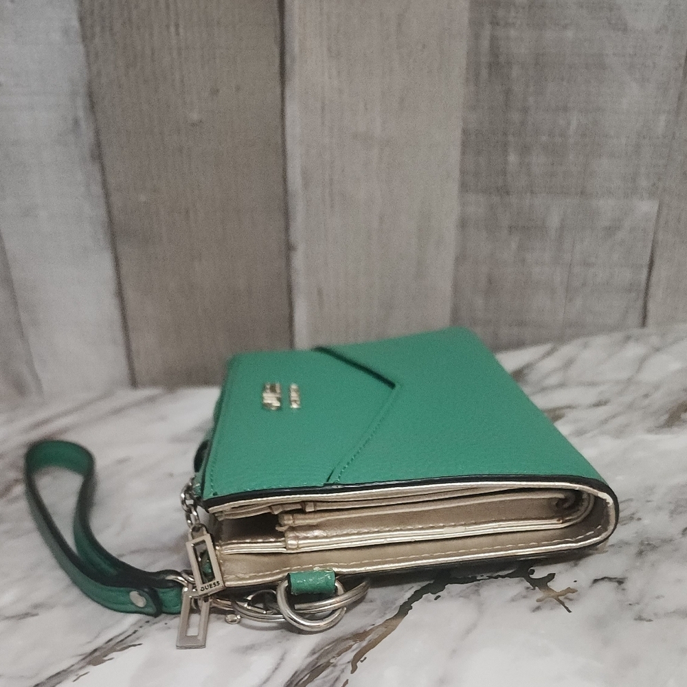 🌷GUESS Double Zip Organizer Wallet/ Wrislet in Mint Green🌷Imperfections - Picture 8 of 16